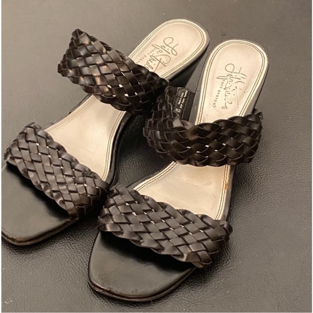 Life Stride Leather Woven Sandals 2 Upper Straps Heel 2 Inch Heels Size 8 Women - Picture 3 of 4